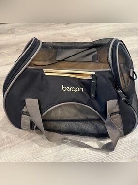Puppy or cat carry on bag black and grey